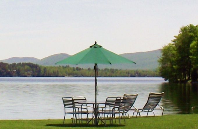 Island Pond Country Inn (The Lake Front Inn)